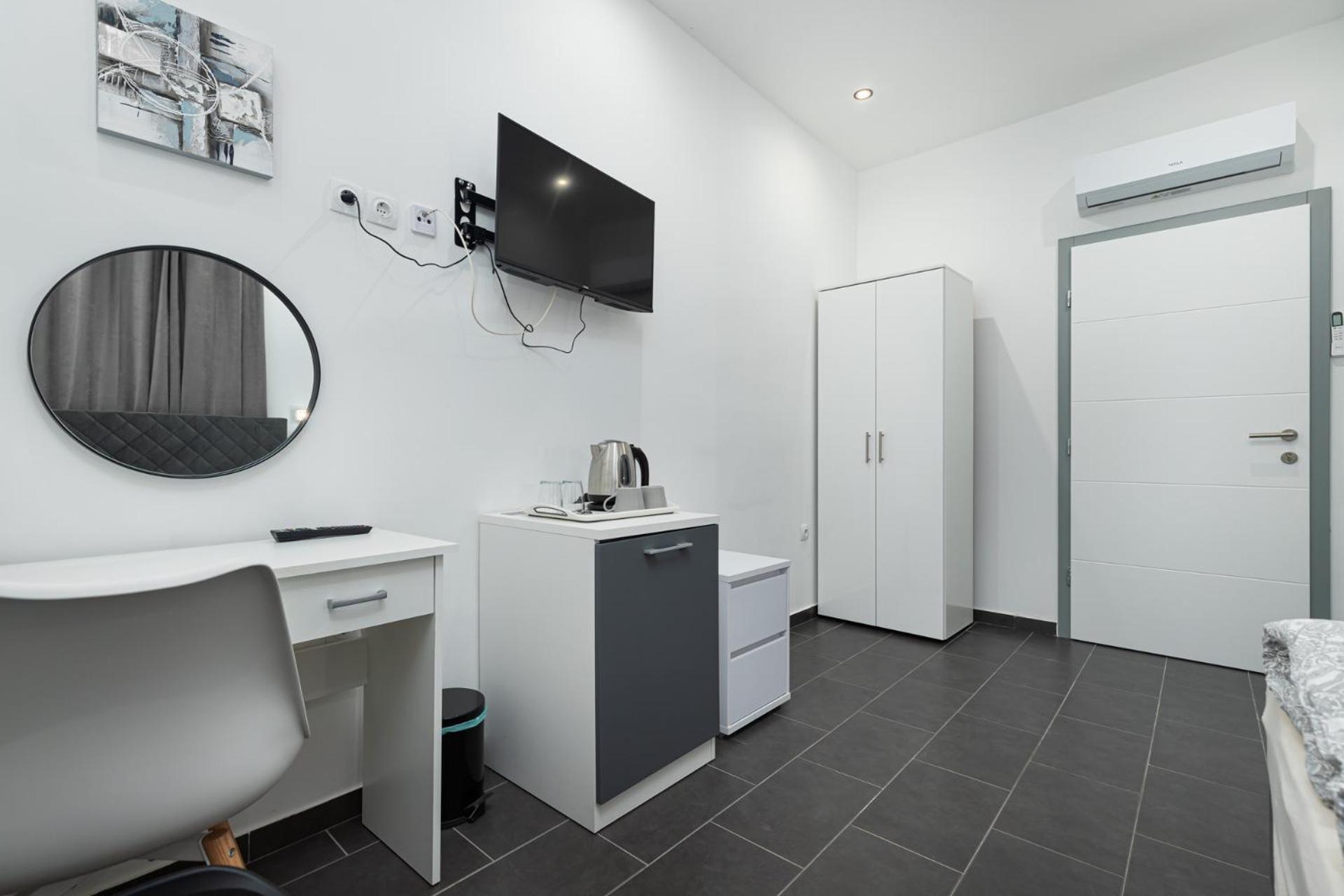 Rooms And Studio Flora Poreč Extérieur photo