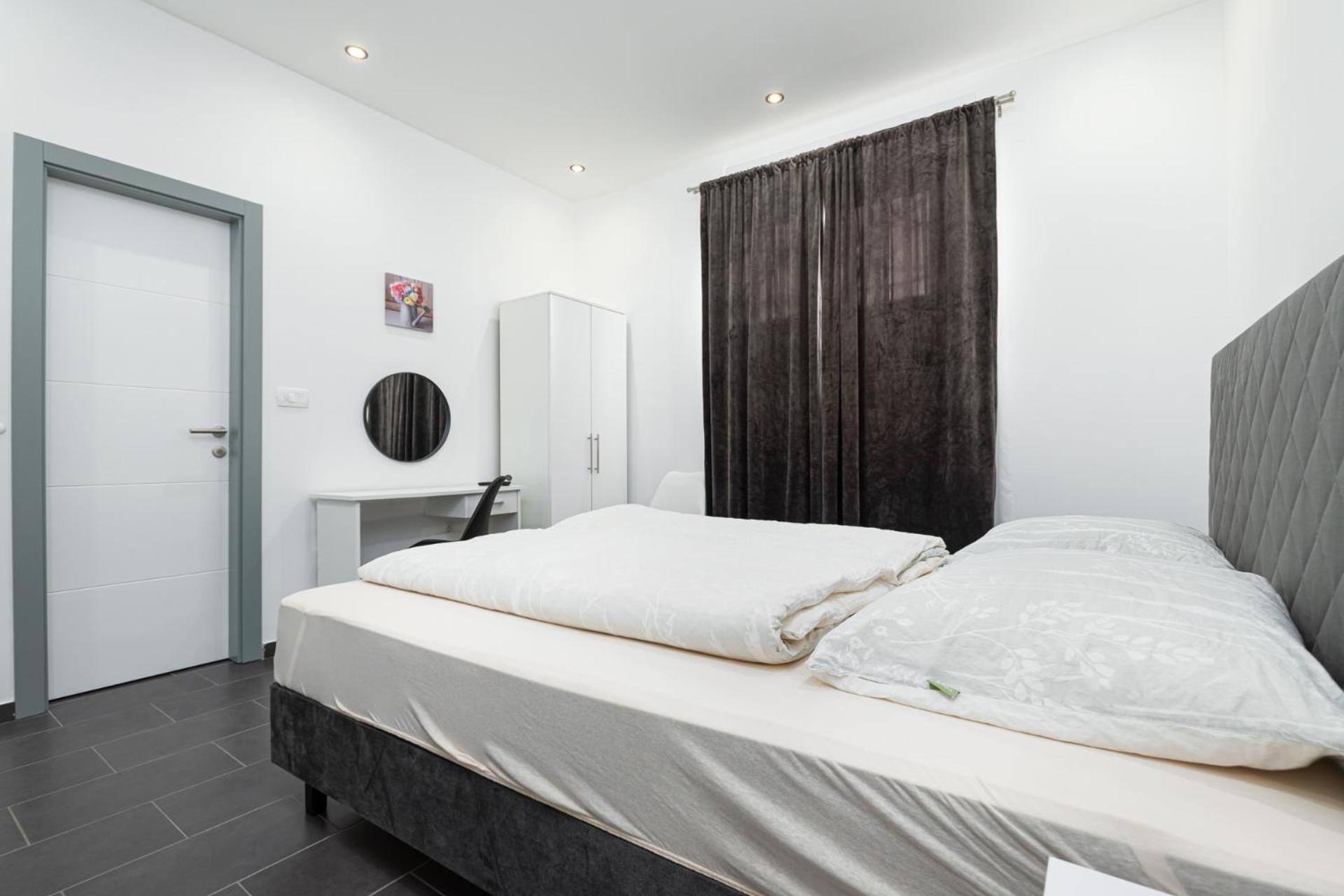 Rooms And Studio Flora Poreč Extérieur photo