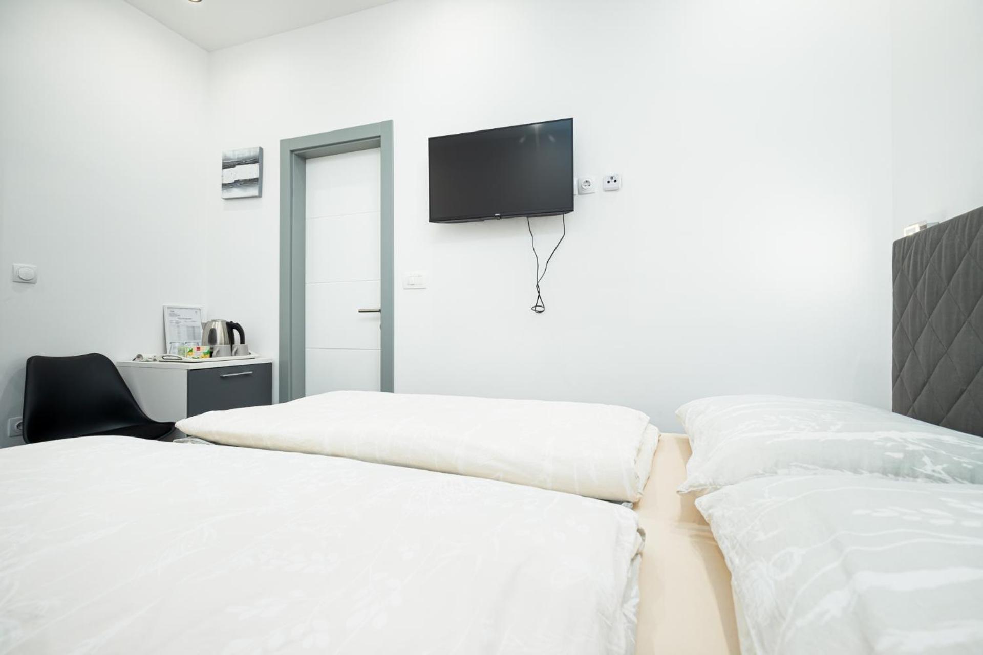 Rooms And Studio Flora Poreč Extérieur photo