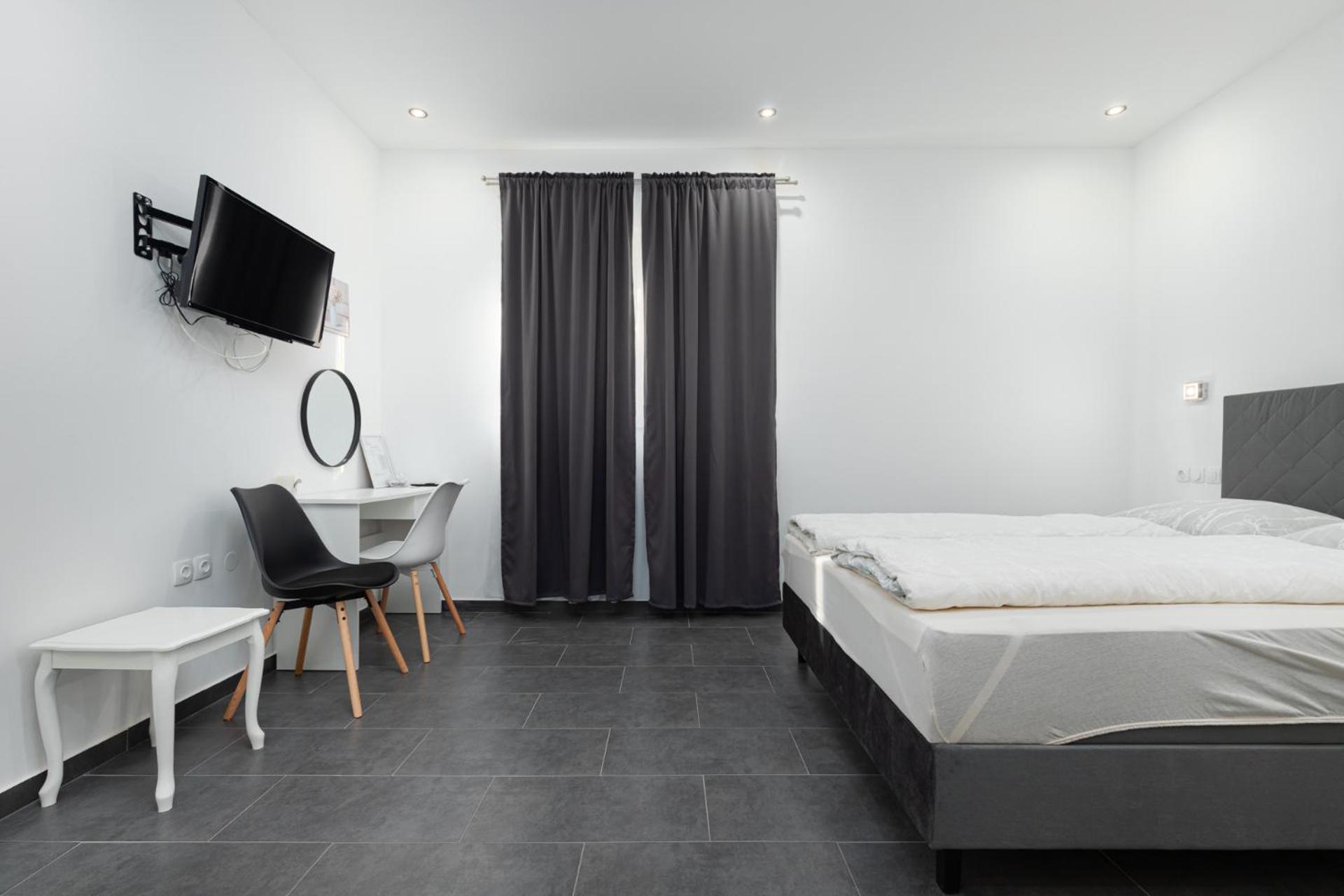Rooms And Studio Flora Poreč Extérieur photo