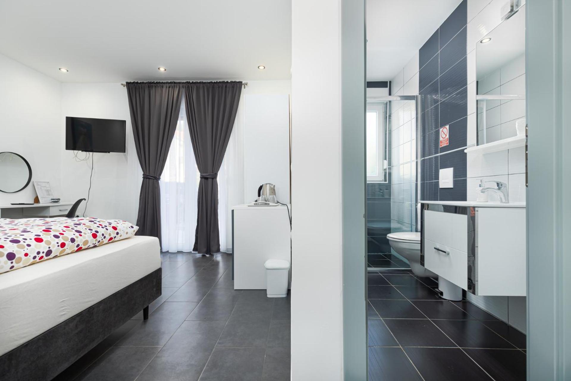 Rooms And Studio Flora Poreč Extérieur photo