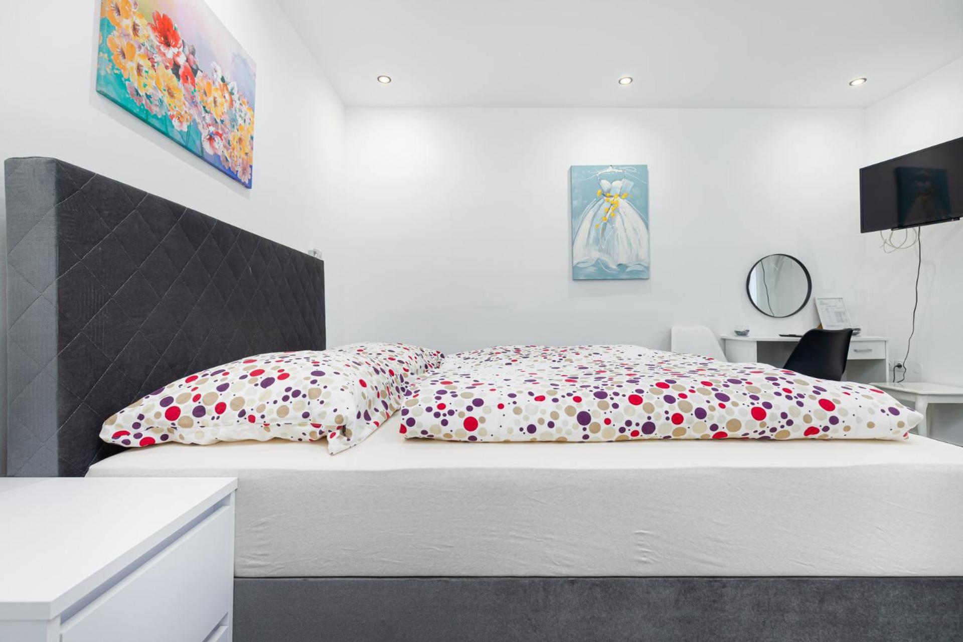 Rooms And Studio Flora Poreč Extérieur photo