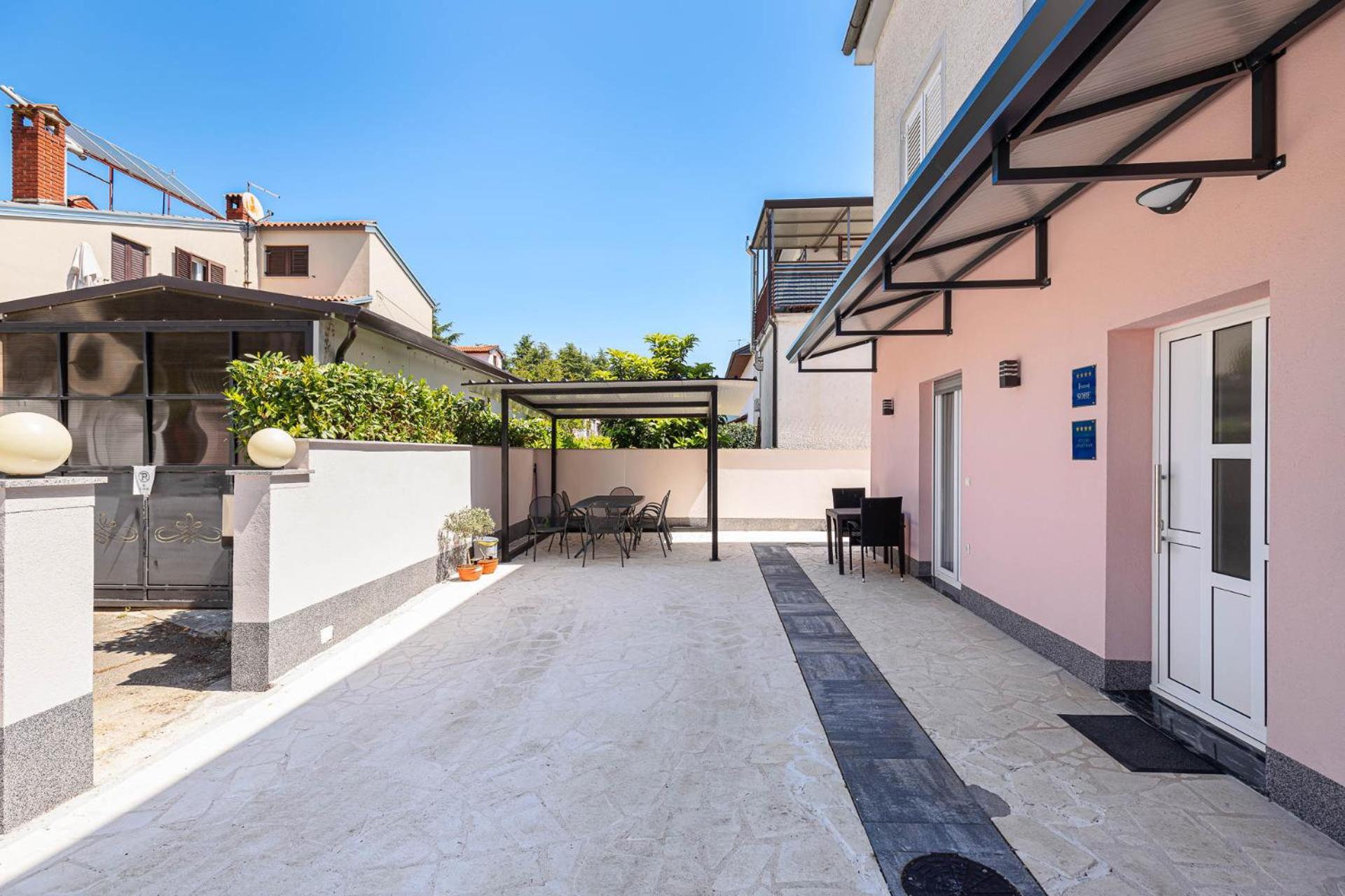 Rooms And Studio Flora Poreč Extérieur photo